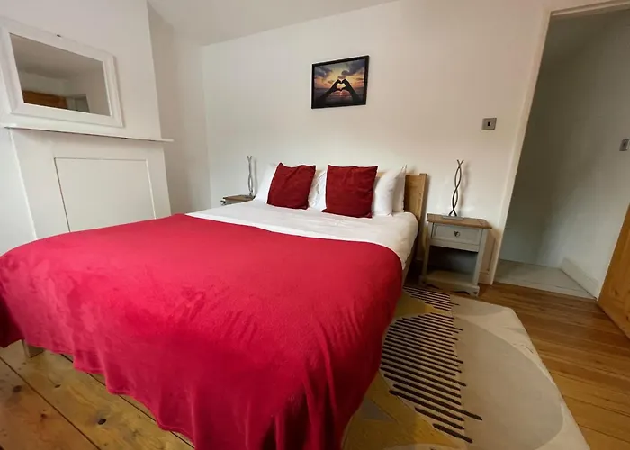 The Pearl - Stylish 3 Bedrooms House In Great Central Location