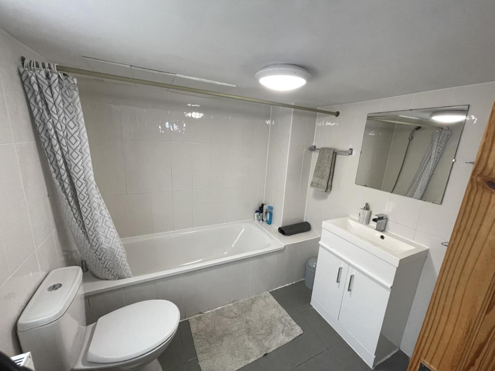 The Pearl - Stylish 3 Bedrooms House In Great Location *